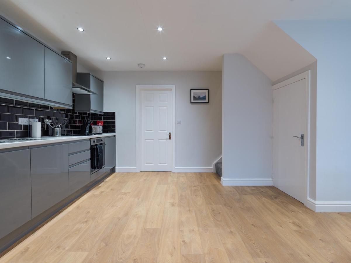Villa Charming 3-Bed House In Newcastle Upon Tyne Exterior foto