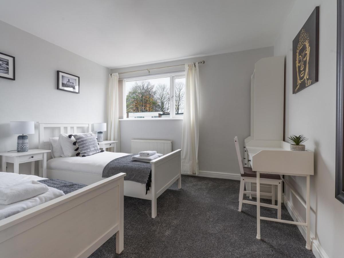 Villa Charming 3-Bed House In Newcastle Upon Tyne Exterior foto