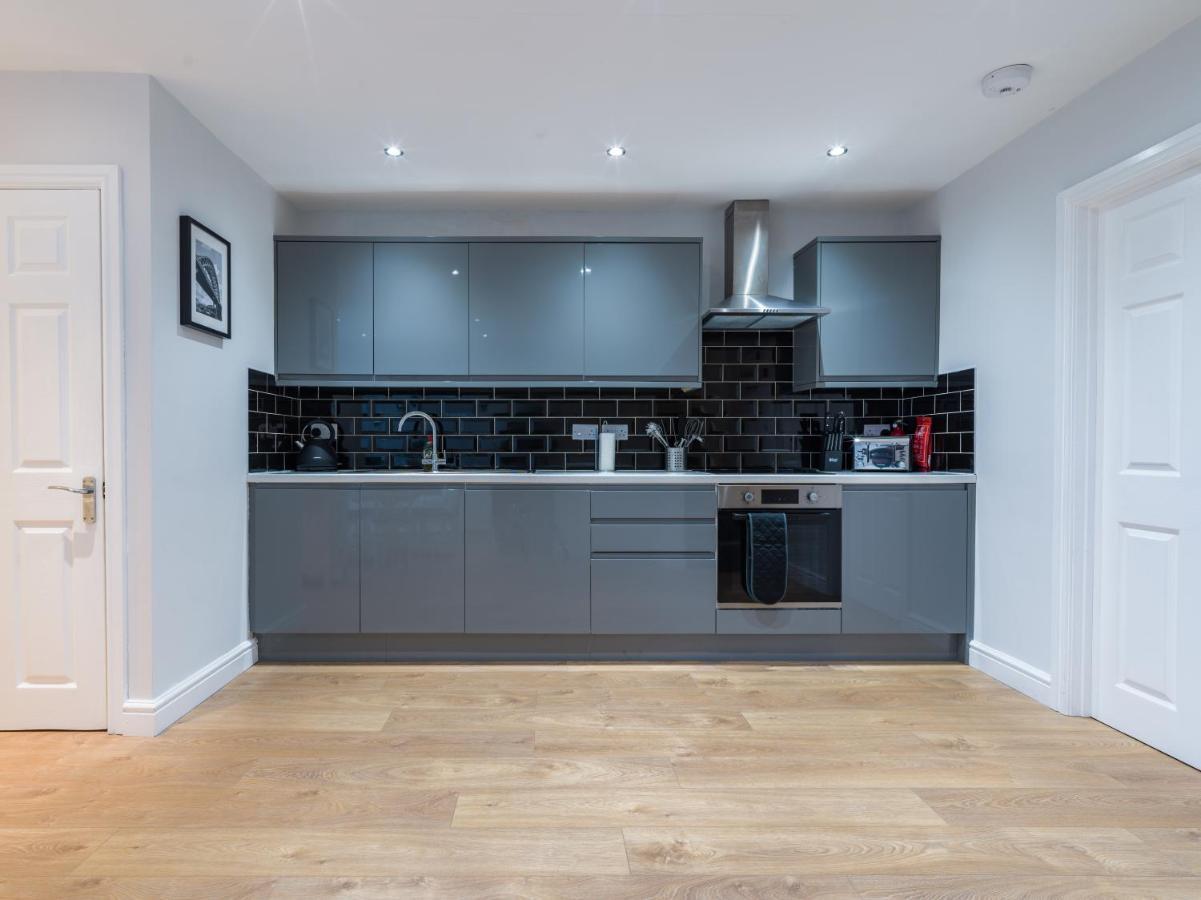 Villa Charming 3-Bed House In Newcastle Upon Tyne Exterior foto