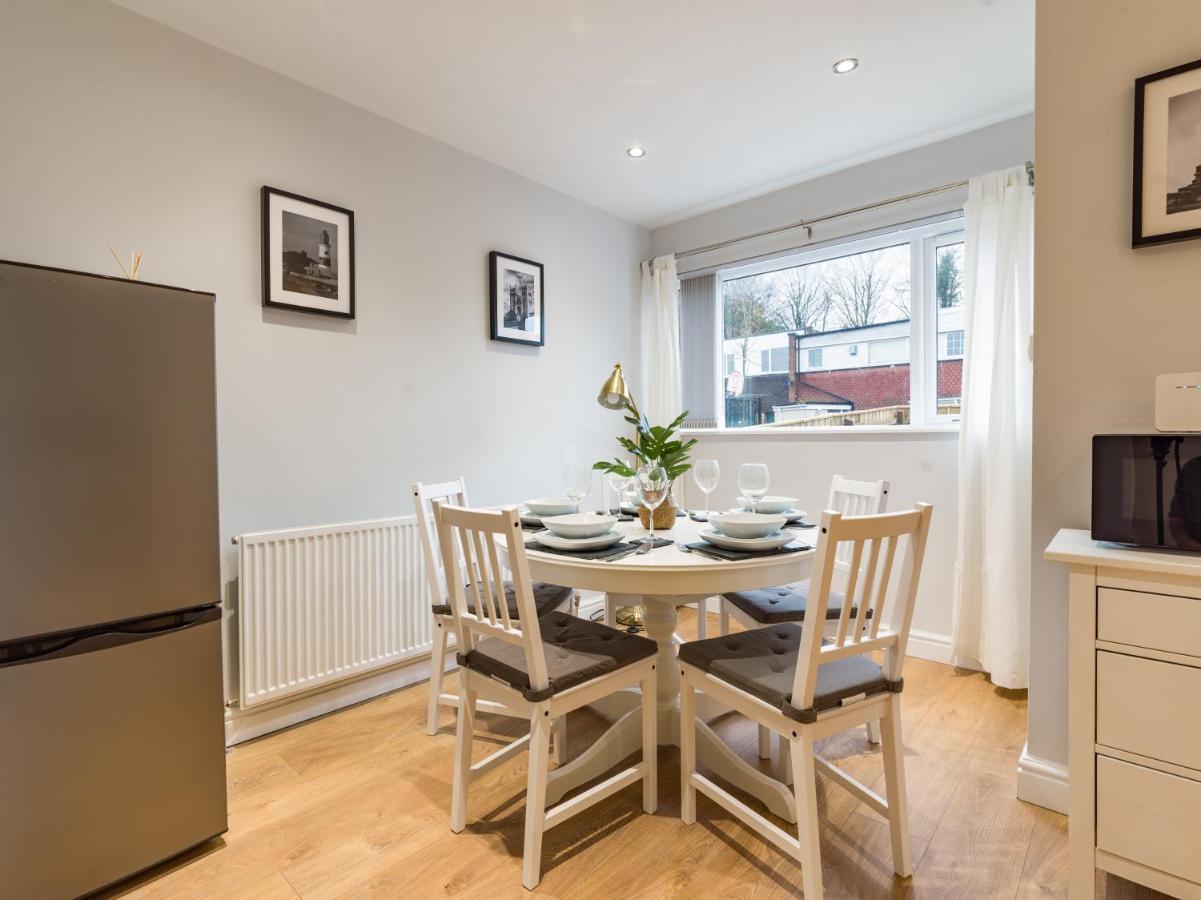 Villa Charming 3-Bed House In Newcastle Upon Tyne Exterior foto